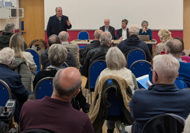 Simon Hoare MP speaking at the Verwood Community Forum